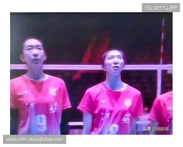 江苏女排新赛季副攻线竞争,杨佳万梓玥需应对新人挑战 江苏女排新赛季副攻线竞争,杨佳万梓玥需应对新人挑战
