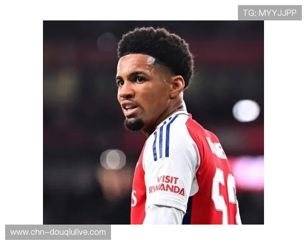 斯凯利远射中柱，阿森纳错失上半场领先机会