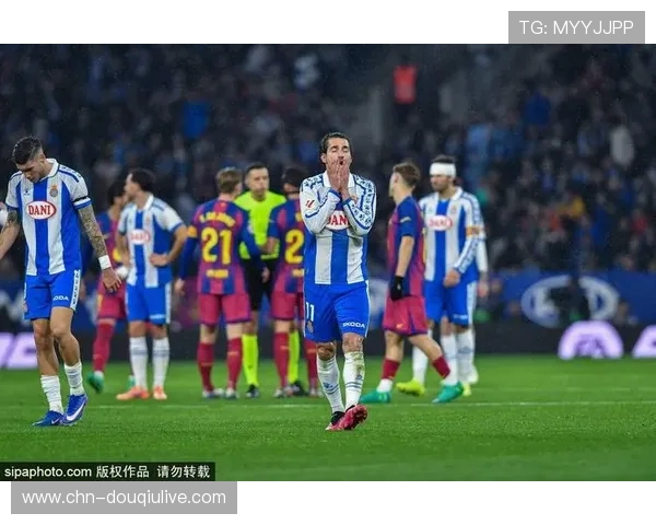 巴萨西班牙人德比，门将加西亚重返旧主主场